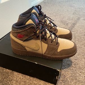 Mid Jordans grade school